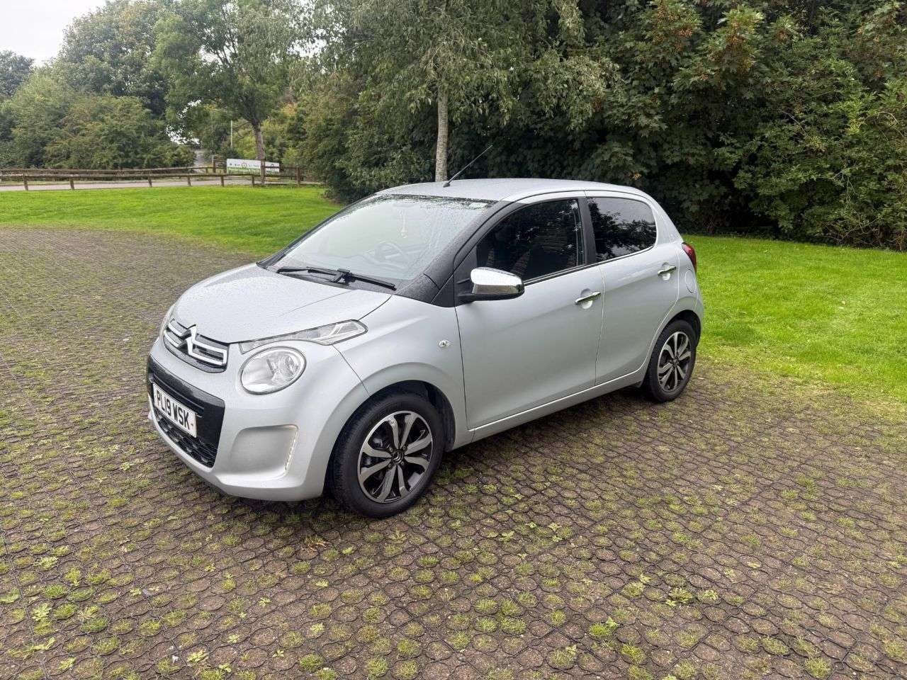 A 2019 CITROEN C1 1.0 VTi Flair Hatchback 5dr Petrol Manual Euro 6 (72 ps) A 2019 CITROEN C1 1.0 VTi Flair Hatchback 5dr Petrol Manual Euro 6 (72 ps)