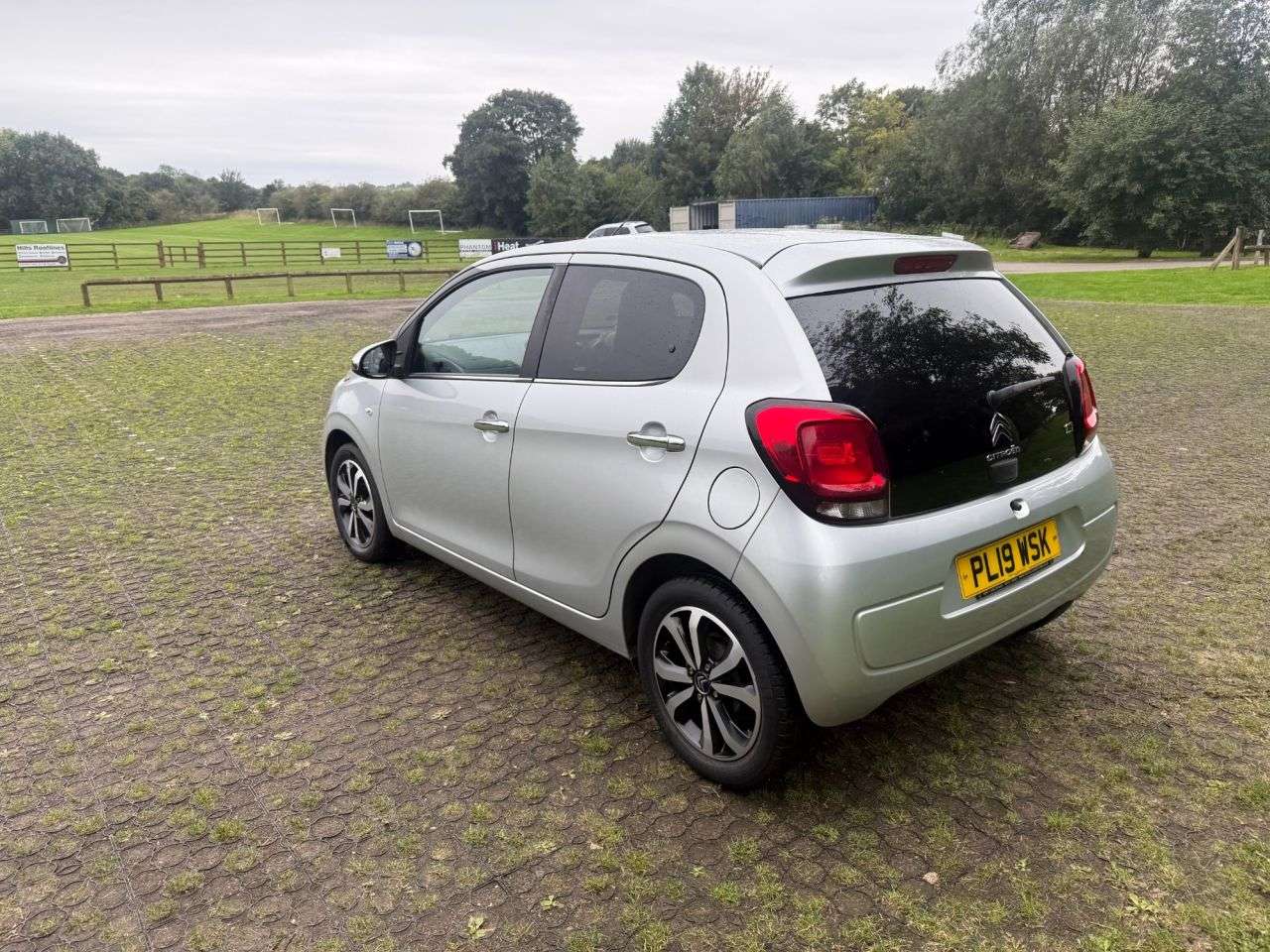A 2019 CITROEN C1 1.0 VTi Flair Hatchback 5dr Petrol Manual Euro 6 (72 ps) A 2019 CITROEN C1 1.0 VTi Flair Hatchback 5dr Petrol Manual Euro 6 (72 ps)