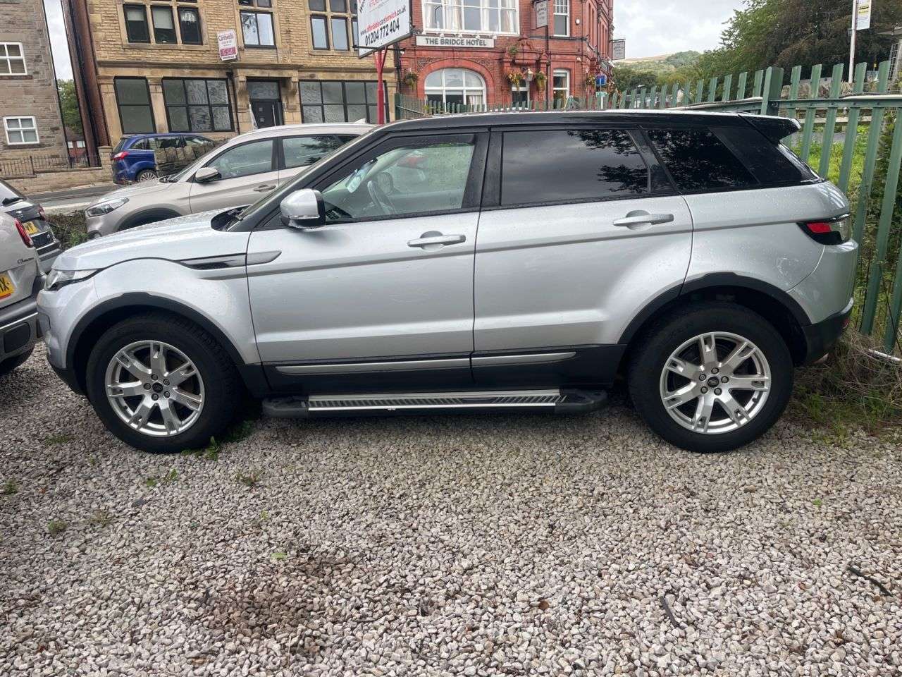 A 2013 LAND ROVER RANGE ROVER EVOQUE 2.2 SD4 Pure Tech SUV 5dr Diesel Manual 4WD Euro 5 (s/s) (190 ps) A 2013 LAND ROVER RANGE ROVER EVOQUE 2.2 SD4 Pure Tech SUV 5dr Diesel Manual 4WD Euro 5 (s/s) (190 ps)