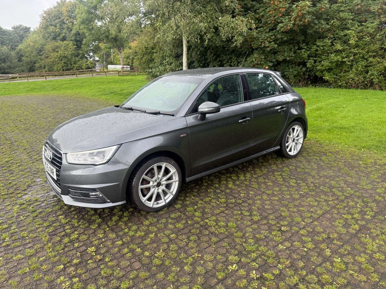 A 2015 AUDI A1 1.4 TFSI S line Sportback 5dr Petrol Manual Euro 6 (s/s) (125 ps) Service H A 2015 AUDI A1 1.4 TFSI S line Sportback 5dr Petrol Manual Euro 6 (s/s) (125 ps) Service H