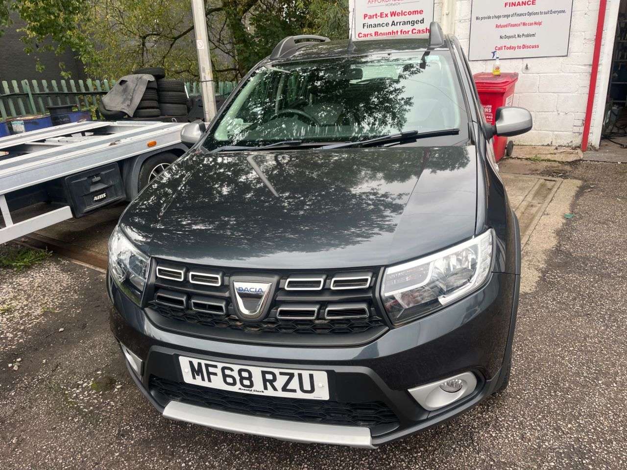 A 2018 DACIA SANDERO STEPWAY 0.9 TCe Essential Hatchback 5dr Petrol Manual Euro 6 (s/s) (90 ps) A 2018 DACIA SANDERO STEPWAY 0.9 TCe Essential Hatchback 5dr Petrol Manual Euro 6 (s/s) (90 ps)