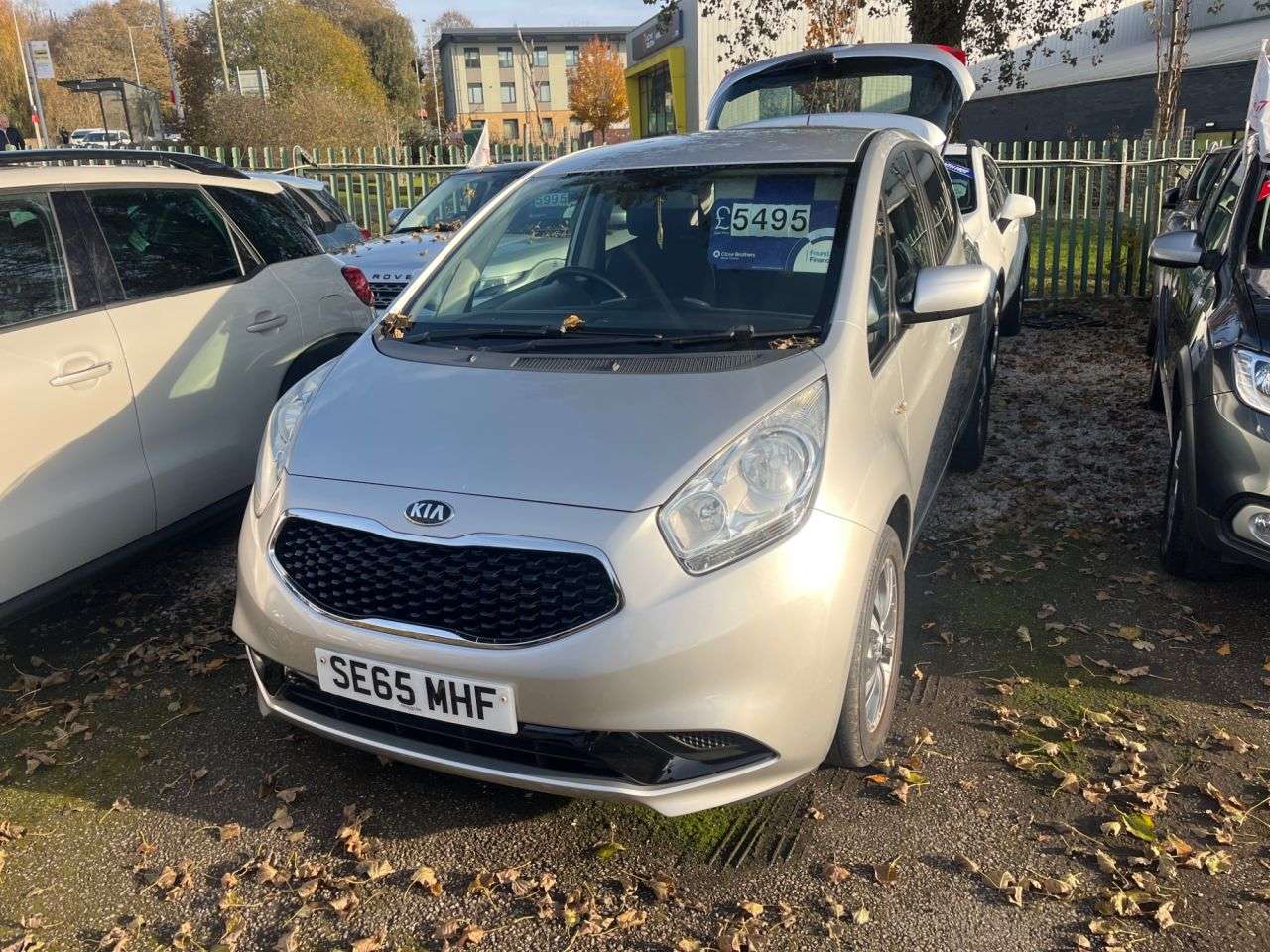 A 2016 KIA VENGA 1.4 CRDi SR7 MPV 5dr Diesel Manual Euro 5 (89 bhp) A 2016 KIA VENGA 1.4 CRDi SR7 MPV 5dr Diesel Manual Euro 5 (89 bhp)