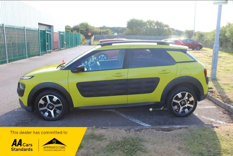 A 2016 CITROEN C4 CACTUS 1.6 BLUEHDI FLAIR A 2016 CITROEN C4 CACTUS 1.6 BLUEHDI FLAIR