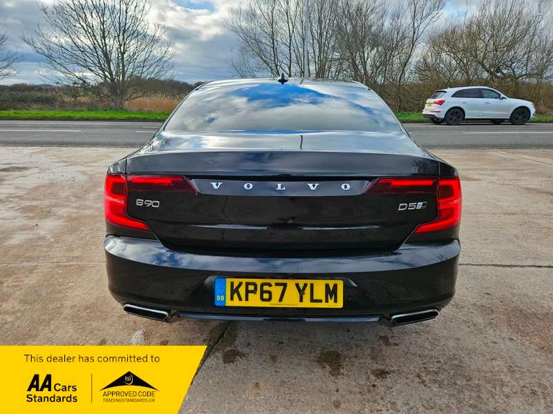 2017 VOLVO S90 2017 VOLVO S90