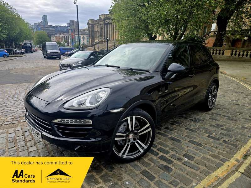 A 2013 PORSCHE CAYENNE D V6 TIPTRONIC BLACK EDITION A 2013 PORSCHE CAYENNE D V6 TIPTRONIC BLACK EDITION
