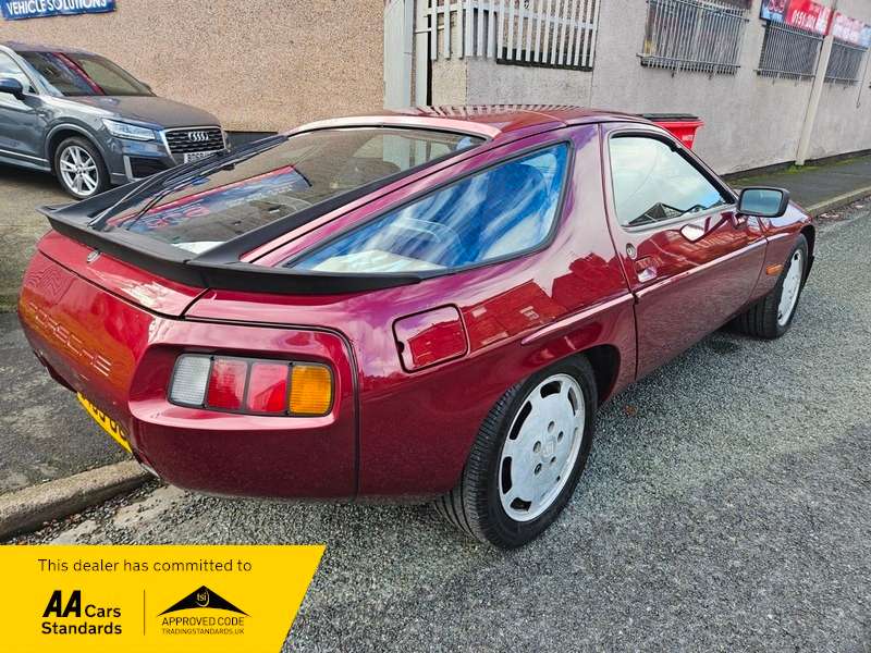 1986 PORSCHE 928 1986 PORSCHE 928