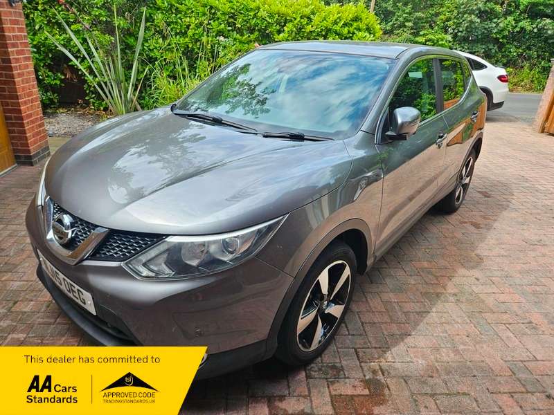 A 2015 NISSAN QASHQAI DCI N-TEC A 2015 NISSAN QASHQAI DCI N-TEC