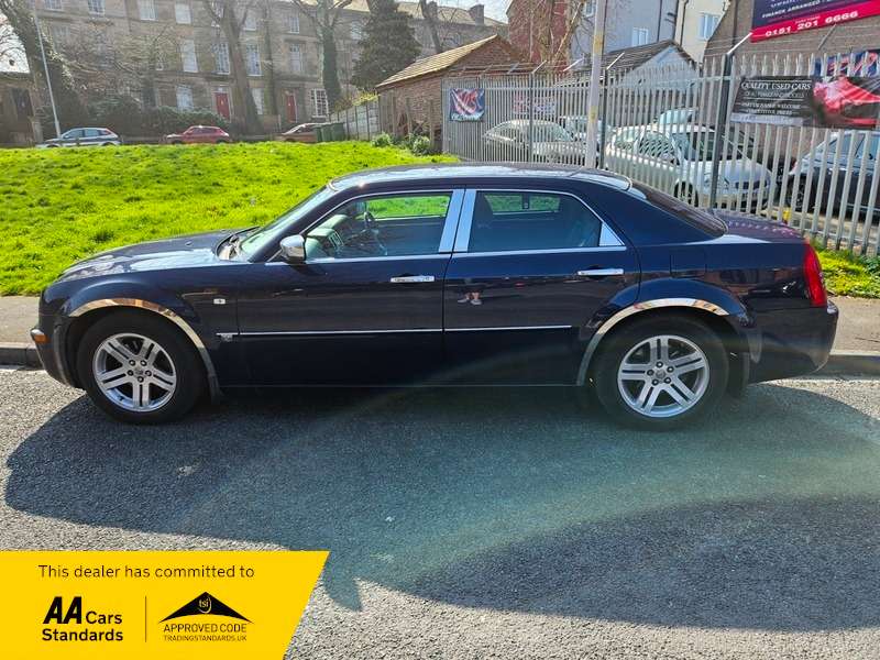 A 2006 CHRYSLER 300C V6 RHD A 2006 CHRYSLER 300C V6 RHD