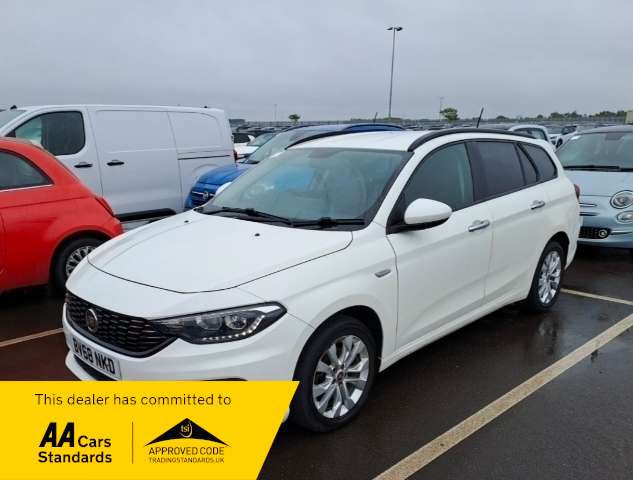 A 2018 FIAT TIPO 1.4 T-JET EASY PLUS A 2018 FIAT TIPO 1.4 T-JET EASY PLUS