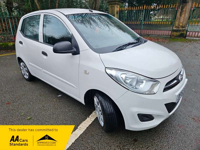 A 2013 HYUNDAI I10 CLASSIC A 2013 HYUNDAI I10 CLASSIC