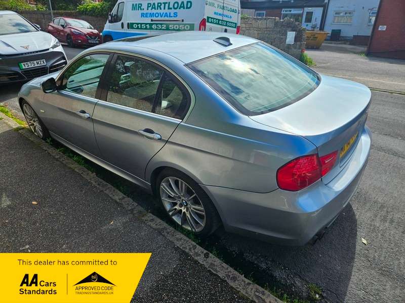 A 2010 BMW 3 SERIES 325i M SPORT A 2010 BMW 3 SERIES 325i M SPORT
