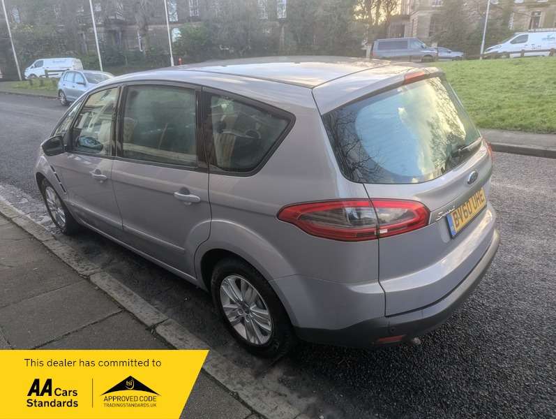 A 2010 FORD S-MAX ZETEC TDCI A 2010 FORD S-MAX ZETEC TDCI
