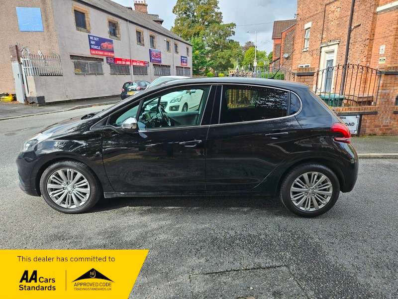 A 2016 PEUGEOT 208 1.6 BLUE HDI ALLURE A 2016 PEUGEOT 208 1.6 BLUE HDI ALLURE