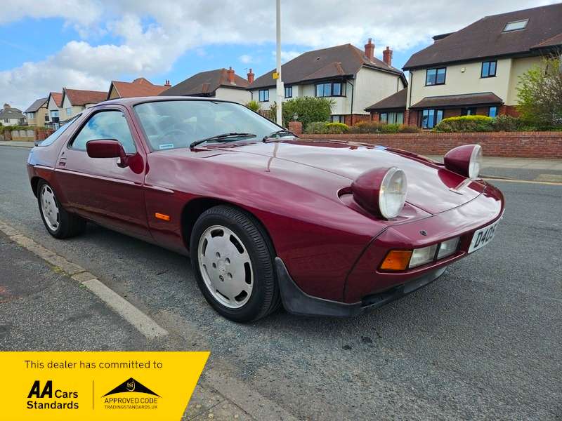 A 1986 PORSCHE 928 S2 4.7 86.5 A 1986 PORSCHE 928 S2 4.7 86.5