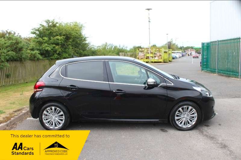 2016 PEUGEOT 208 2016 PEUGEOT 208