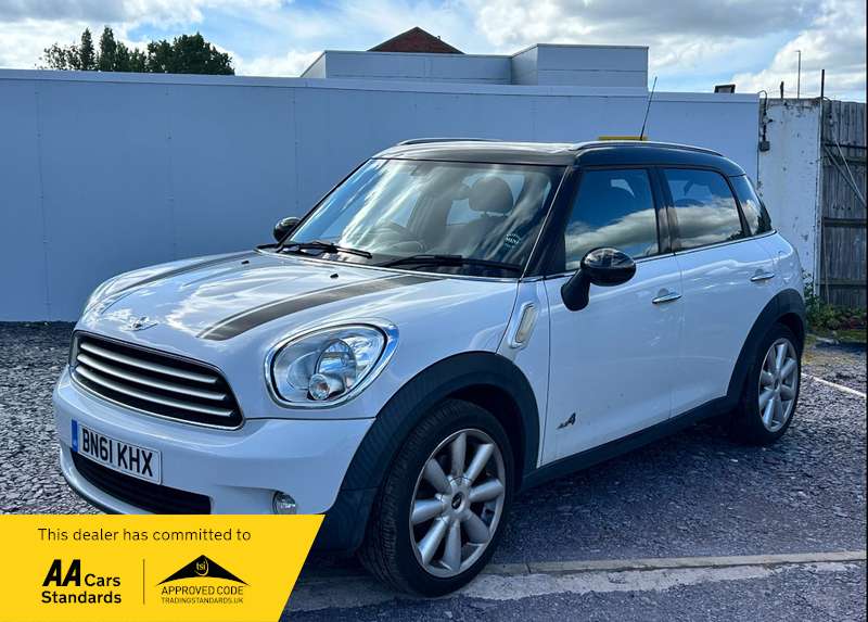 A 2011 MINI COUNTRYMAN 1.6 COOPER D ALL4 A 2011 MINI COUNTRYMAN 1.6 COOPER D ALL4