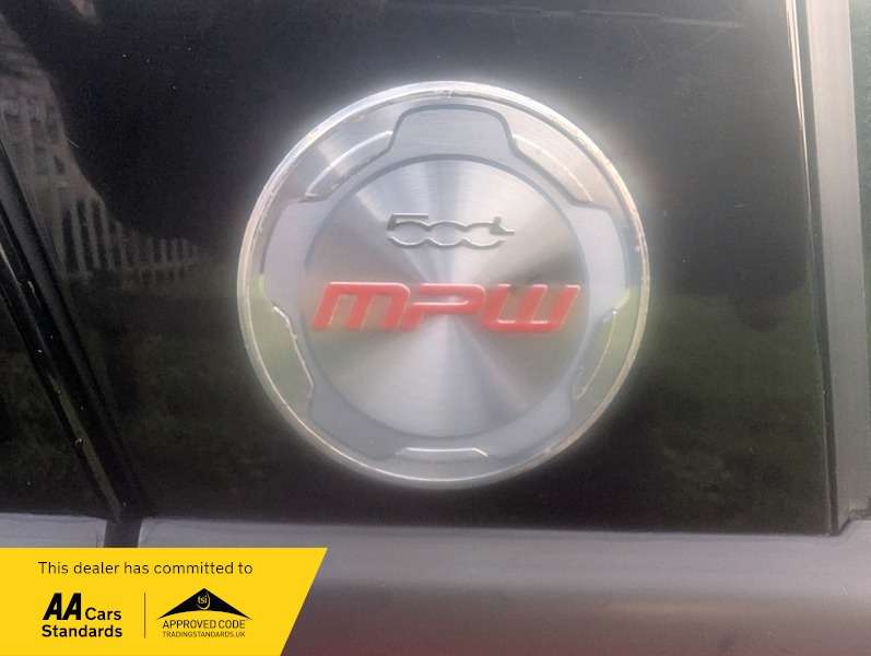 2014 FIAT 500L 2014 FIAT 500L