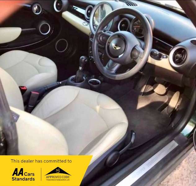 A 2014 MINI COUPE 1.6 COOPER A 2014 MINI COUPE 1.6 COOPER