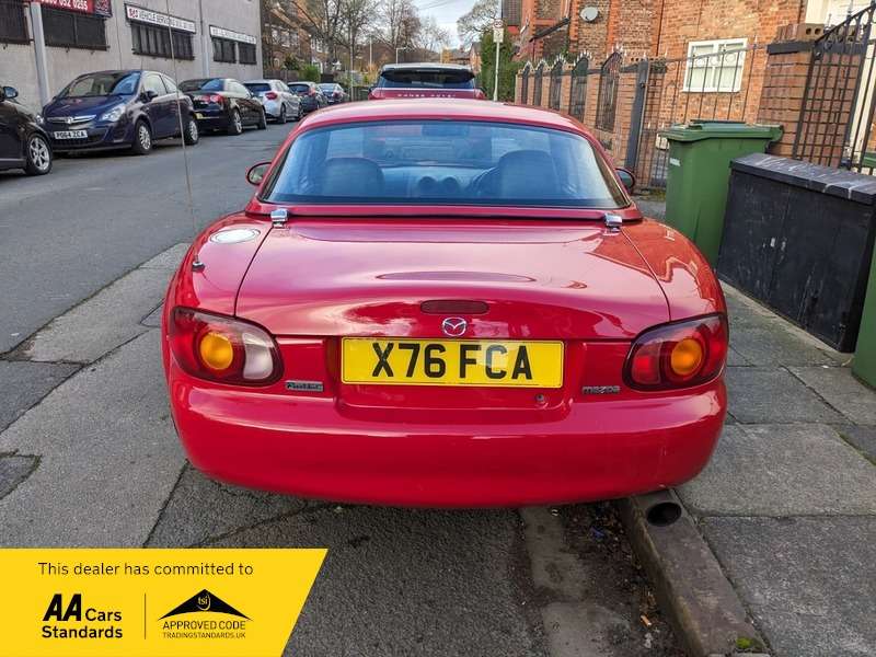 2001 MAZDA MX-5 2001 MAZDA MX-5