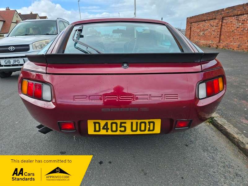 1986 PORSCHE 928 1986 PORSCHE 928