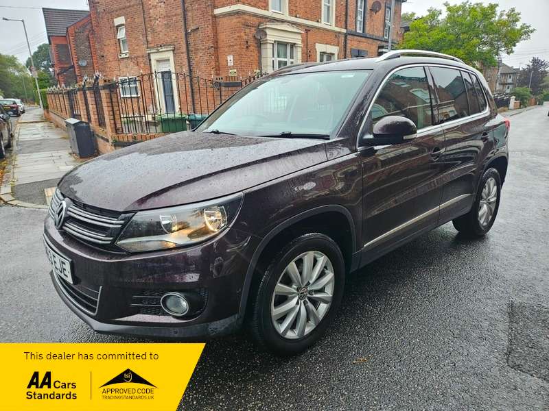 A 2013 VOLKSWAGEN TIGUAN MATCH TDI BLUEMOTION TECHNOLOGY 4MOTION A 2013 VOLKSWAGEN TIGUAN MATCH TDI BLUEMOTION TECHNOLOGY 4MOTION