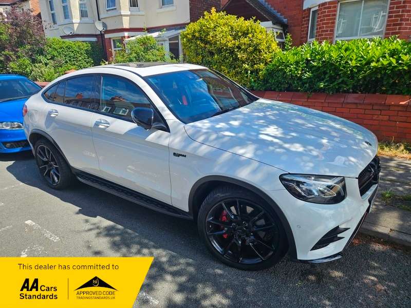 A 2019 MERCEDES GL CLASS AMG GLC 43 4MATIC PREMIUM PLUS A 2019 MERCEDES GL CLASS AMG GLC 43 4MATIC PREMIUM PLUS