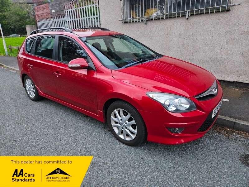 A 2012 HYUNDAI I30 CRDI COMFORT A 2012 HYUNDAI I30 CRDI COMFORT
