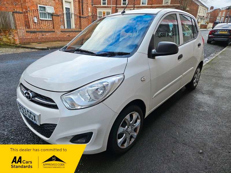 A 2013 HYUNDAI I10 CLASSIC A 2013 HYUNDAI I10 CLASSIC