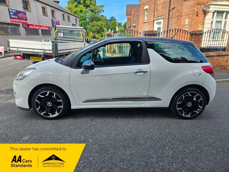 A 2011 CITROEN DS3 1.6 DSTYLE PLUS A 2011 CITROEN DS3 1.6 DSTYLE PLUS