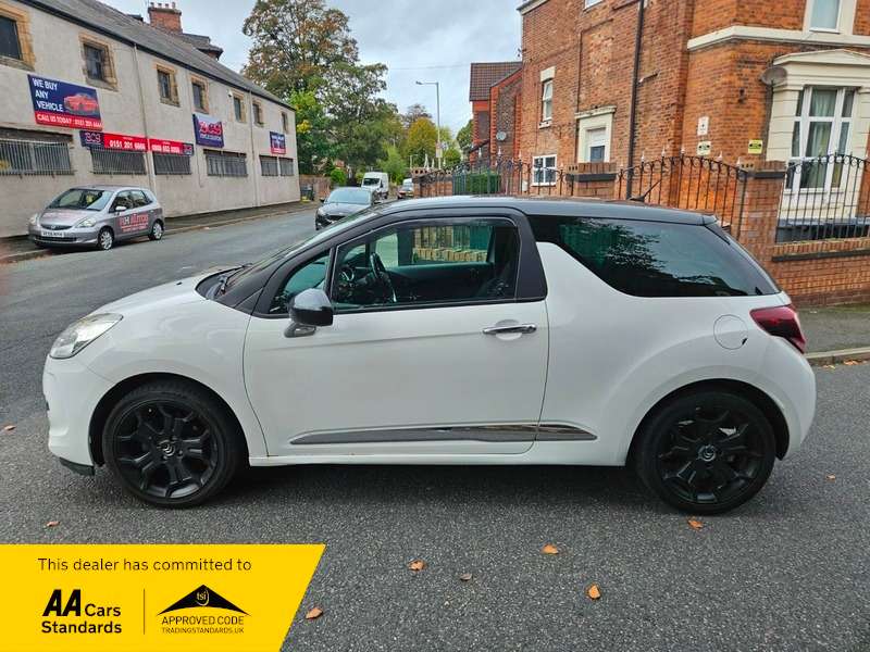 A 2012 CITROEN DS3 E-HDI DSTYLE PLUS A 2012 CITROEN DS3 E-HDI DSTYLE PLUS
