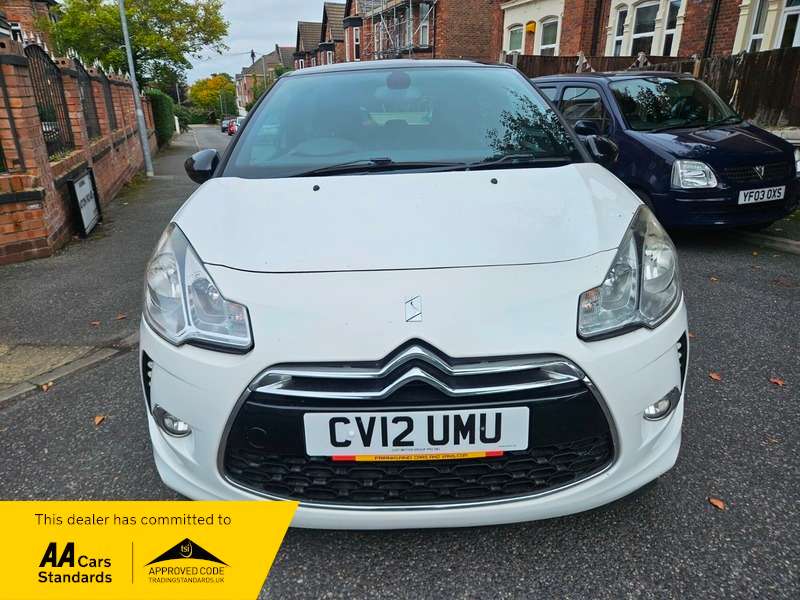 A 2012 CITROEN DS3 E-HDI DSTYLE PLUS A 2012 CITROEN DS3 E-HDI DSTYLE PLUS
