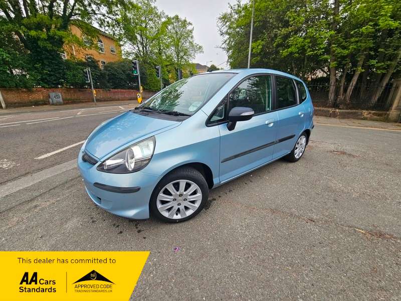 A 2008 HONDA JAZZ DSI SE A 2008 HONDA JAZZ DSI SE