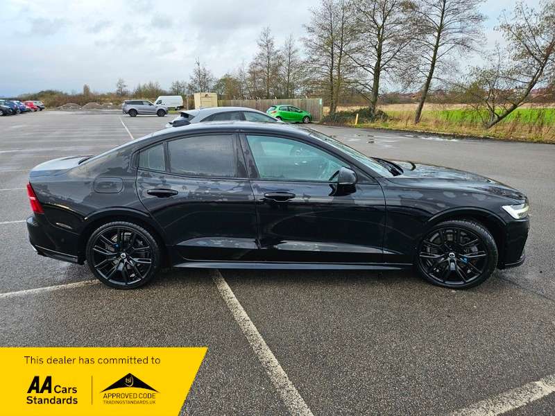 A 2020 VOLVO S60 T8 TWIN ENGINE R-DESIGN PLUS AWD POLESTAR ENHANCED A 2020 VOLVO S60 T8 TWIN ENGINE R-DESIGN PLUS AWD POLESTAR ENHANCED