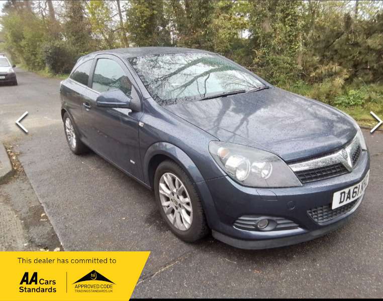 A 2011 VAUXHALL ASTRA 1.6 SRI A 2011 VAUXHALL ASTRA 1.6 SRI