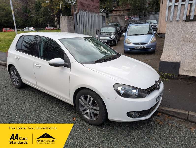 Check out this Volkswagen Golf 2009 Petrol Automatic