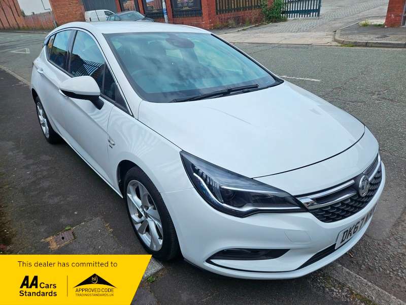 A 2017 VAUXHALL ASTRA 1.4 TURBO SRI A 2017 VAUXHALL ASTRA 1.4 TURBO SRI
