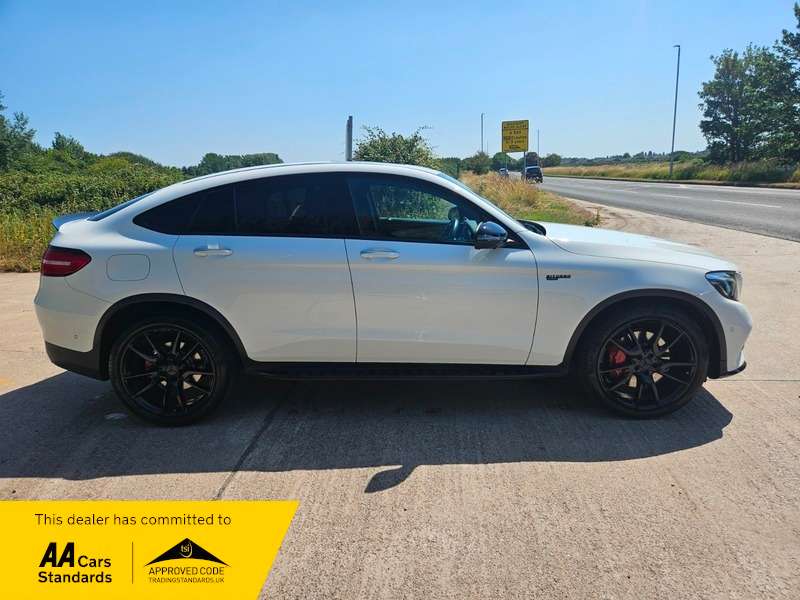 A 2019 MERCEDES GLC CLASS AMG GLC 43 4MATIC PREMIUM PLUS A 2019 MERCEDES GLC CLASS AMG GLC 43 4MATIC PREMIUM PLUS