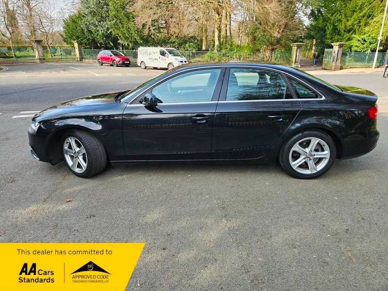 A 2013 AUDI A4 2.0 TDI SE A 2013 AUDI A4 2.0 TDI SE