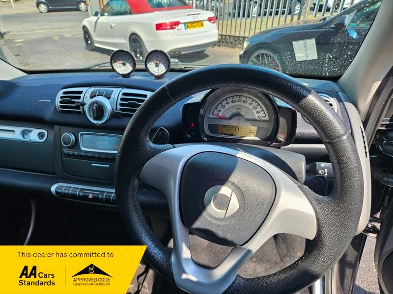 A 2014 SMART FORTWO 1.0 PULSE MHD A 2014 SMART FORTWO 1.0 PULSE MHD