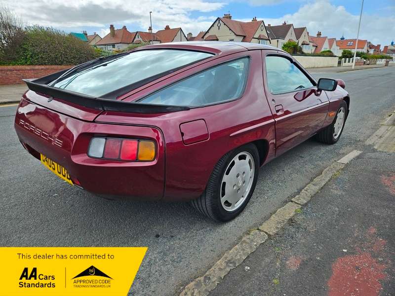 1986 PORSCHE 928 1986 PORSCHE 928