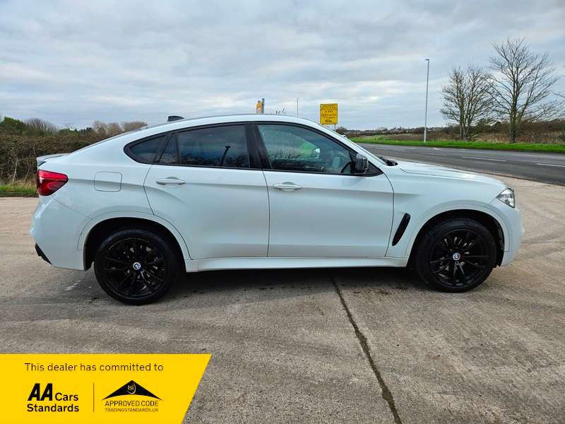 null BMW X6 null BMW X6