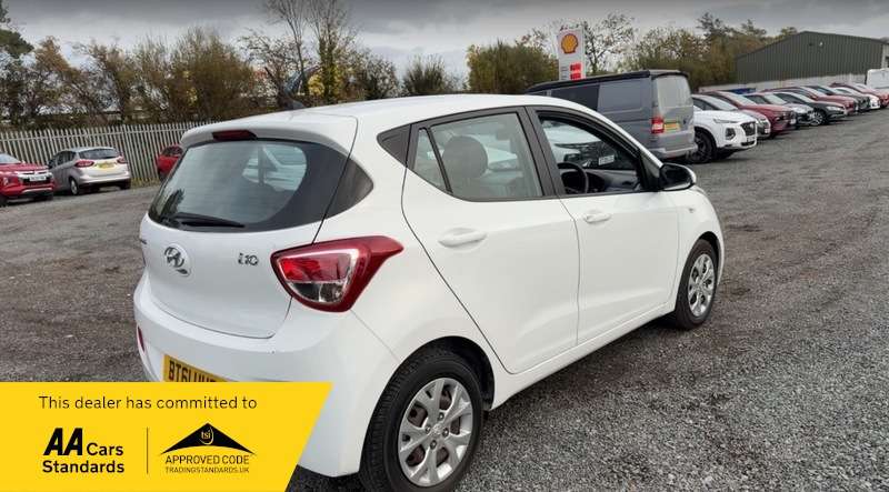 A 2016 HYUNDAI I10 SE BLUE DRIVE A 2016 HYUNDAI I10 SE BLUE DRIVE