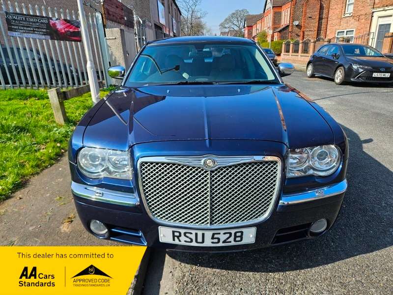 A 2006 CHRYSLER 300C V6 RHD A 2006 CHRYSLER 300C V6 RHD