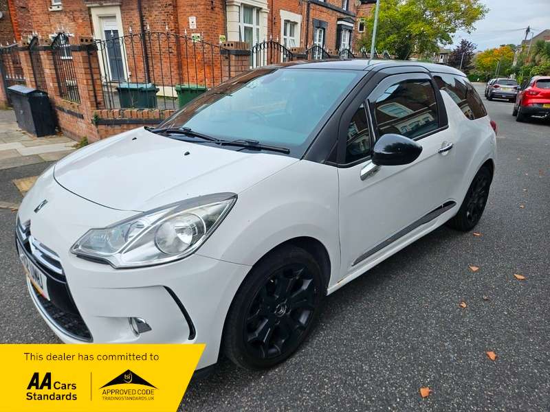 A 2012 CITROEN DS3 E-HDI DSTYLE PLUS A 2012 CITROEN DS3 E-HDI DSTYLE PLUS