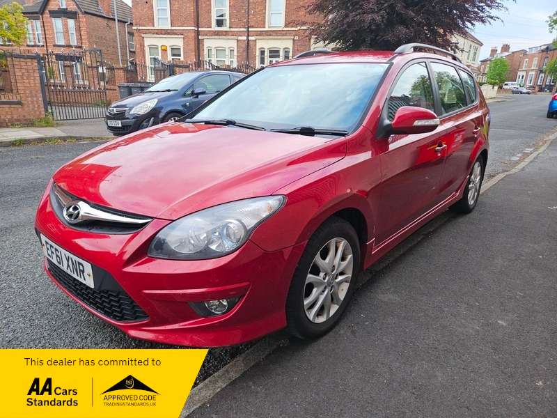 A 2012 HYUNDAI I30 CRDI COMFORT A 2012 HYUNDAI I30 CRDI COMFORT