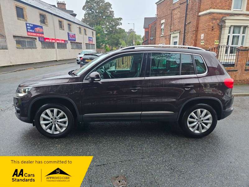 A 2013 VOLKSWAGEN TIGUAN MATCH TDI BLUEMOTION TECHNOLOGY 4MOTION A 2013 VOLKSWAGEN TIGUAN MATCH TDI BLUEMOTION TECHNOLOGY 4MOTION