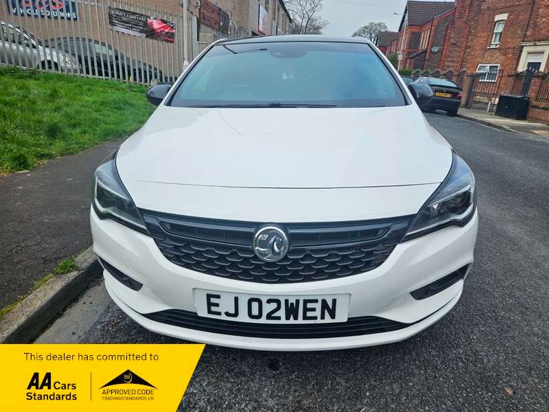 A 2016 VAUXHALL ASTRA 1.4T SRI A 2016 VAUXHALL ASTRA 1.4T SRI