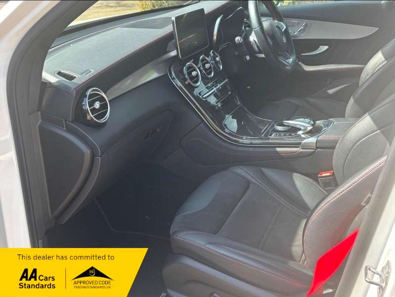 A 2019 MERCEDES GL CLASS AMG GLC 43 4MATIC PREMIUM PLUS A 2019 MERCEDES GL CLASS AMG GLC 43 4MATIC PREMIUM PLUS