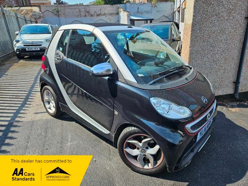 A 2014 SMART FORTWO 1.0 PULSE MHD A 2014 SMART FORTWO 1.0 PULSE MHD