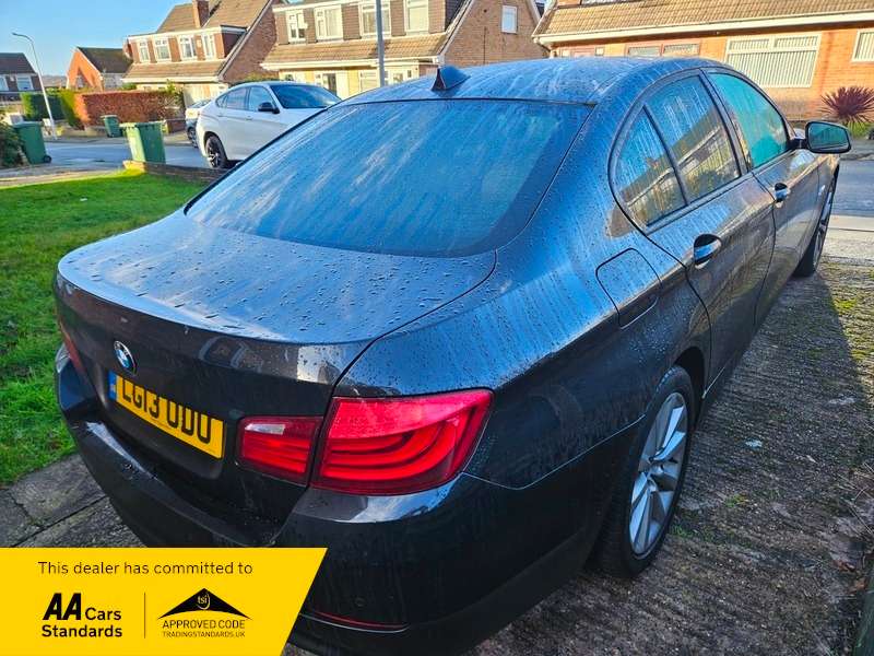 A 2013 BMW 5 SERIES 520d SE A 2013 BMW 5 SERIES 520d SE